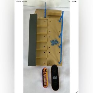 Vintage Tony Hawk Tech Deck Ramp / Skateboards